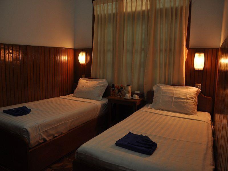 Saw Nyein San Guest House Nyaung-U Екстер'єр фото