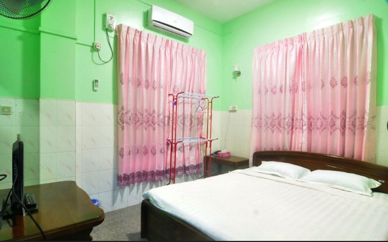 Saw Nyein San Guest House Nyaung-U Екстер'єр фото